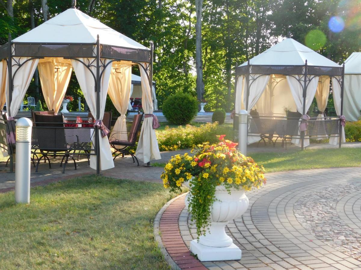 Sventes Muiza Hotel Екстериор снимка