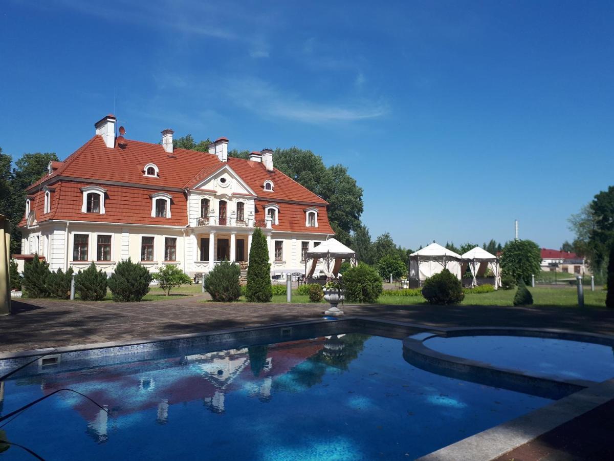 Sventes Muiza Hotel Екстериор снимка