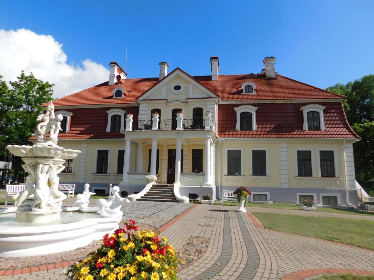 Sventes Muiza Hotel Екстериор снимка