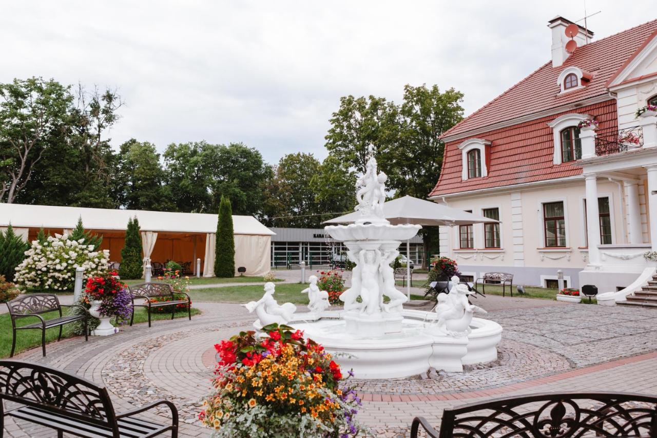 Sventes Muiza Hotel Екстериор снимка