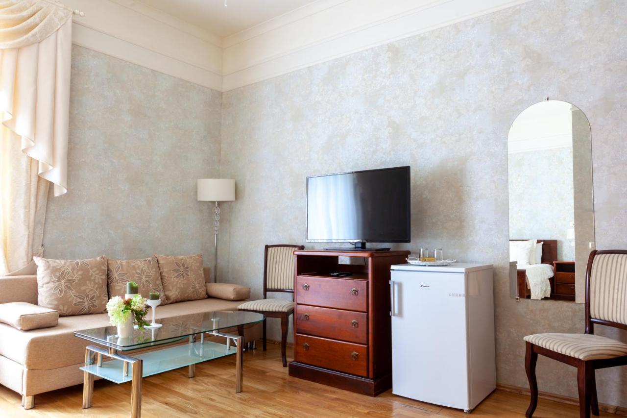 Sventes Muiza Hotel Екстериор снимка