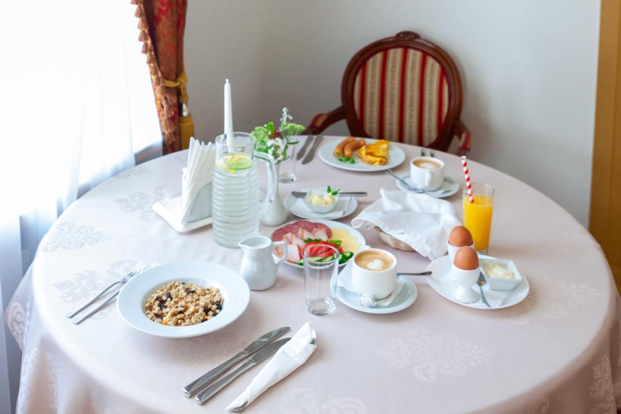 Sventes Muiza Hotel Екстериор снимка