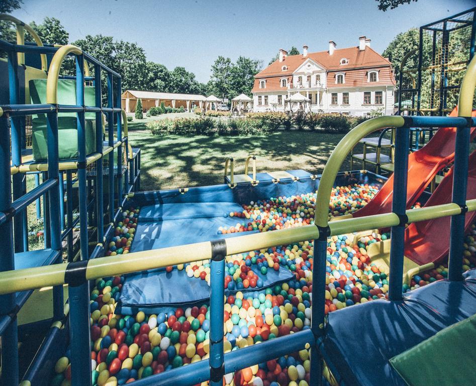 Sventes Muiza Hotel Екстериор снимка