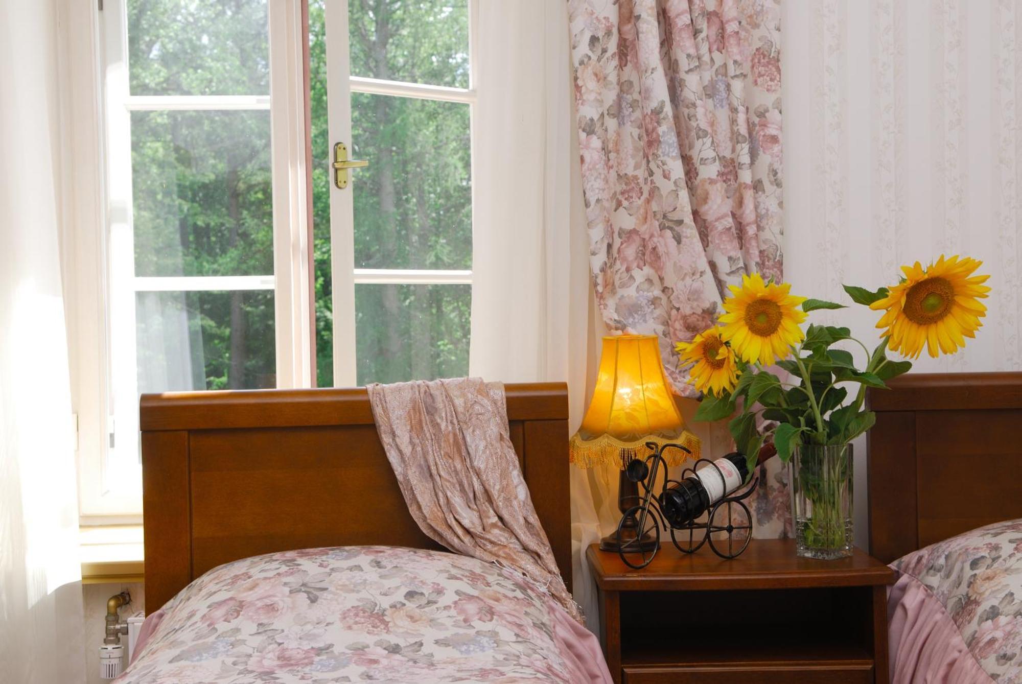 Sventes Muiza Hotel Екстериор снимка