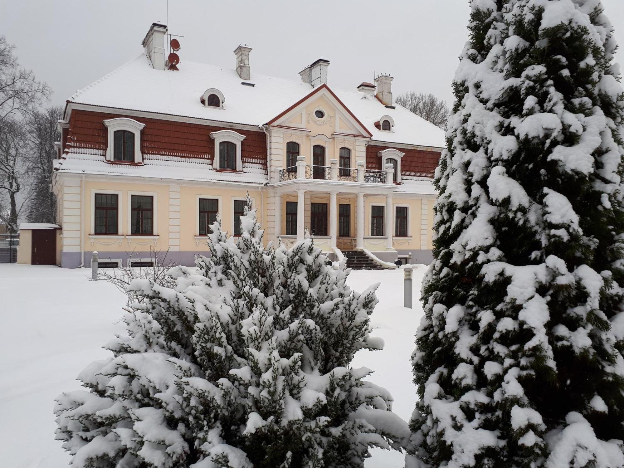 Sventes Muiza Hotel Екстериор снимка