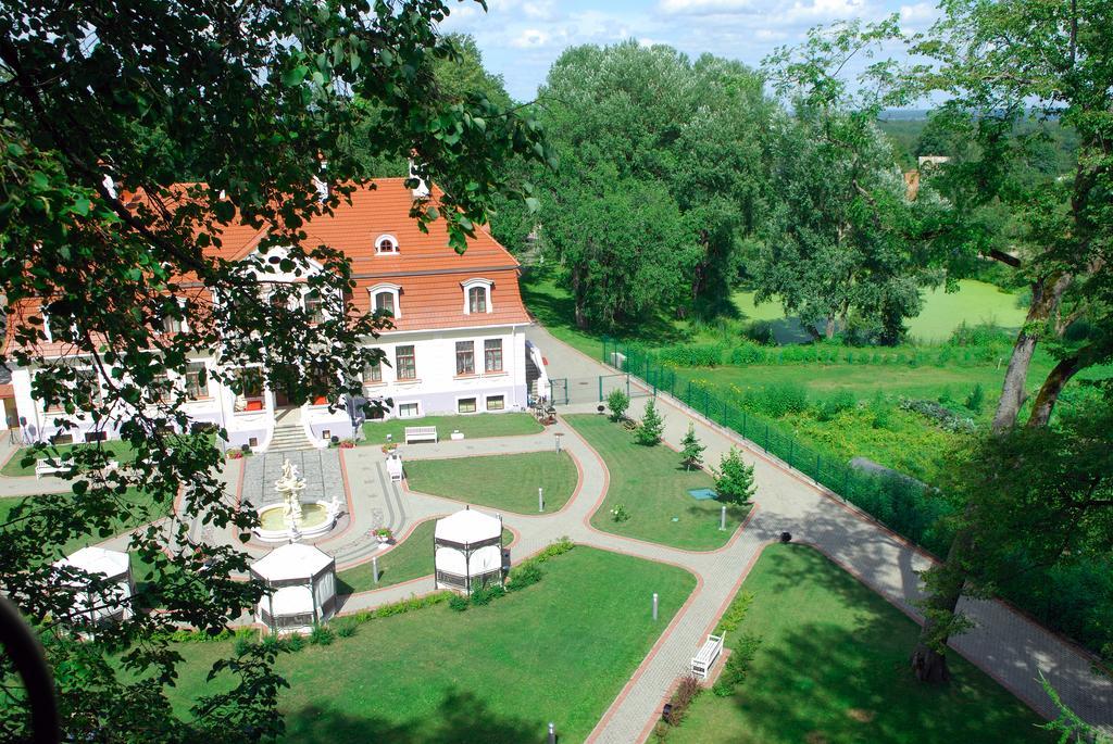 Sventes Muiza Hotel Екстериор снимка
