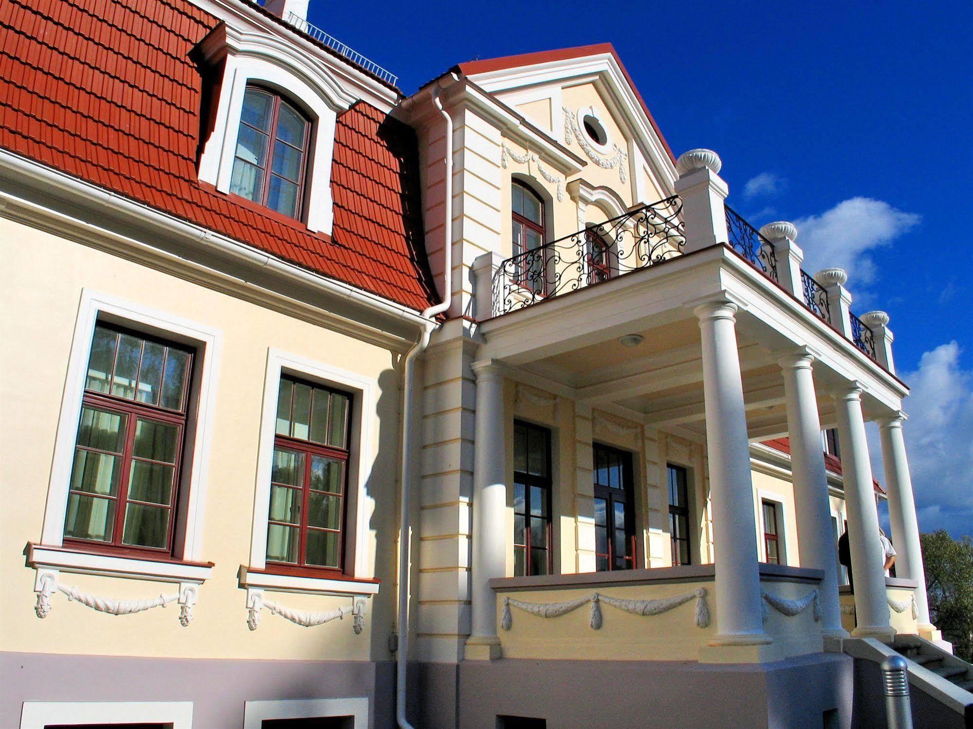 Sventes Muiza Hotel Екстериор снимка