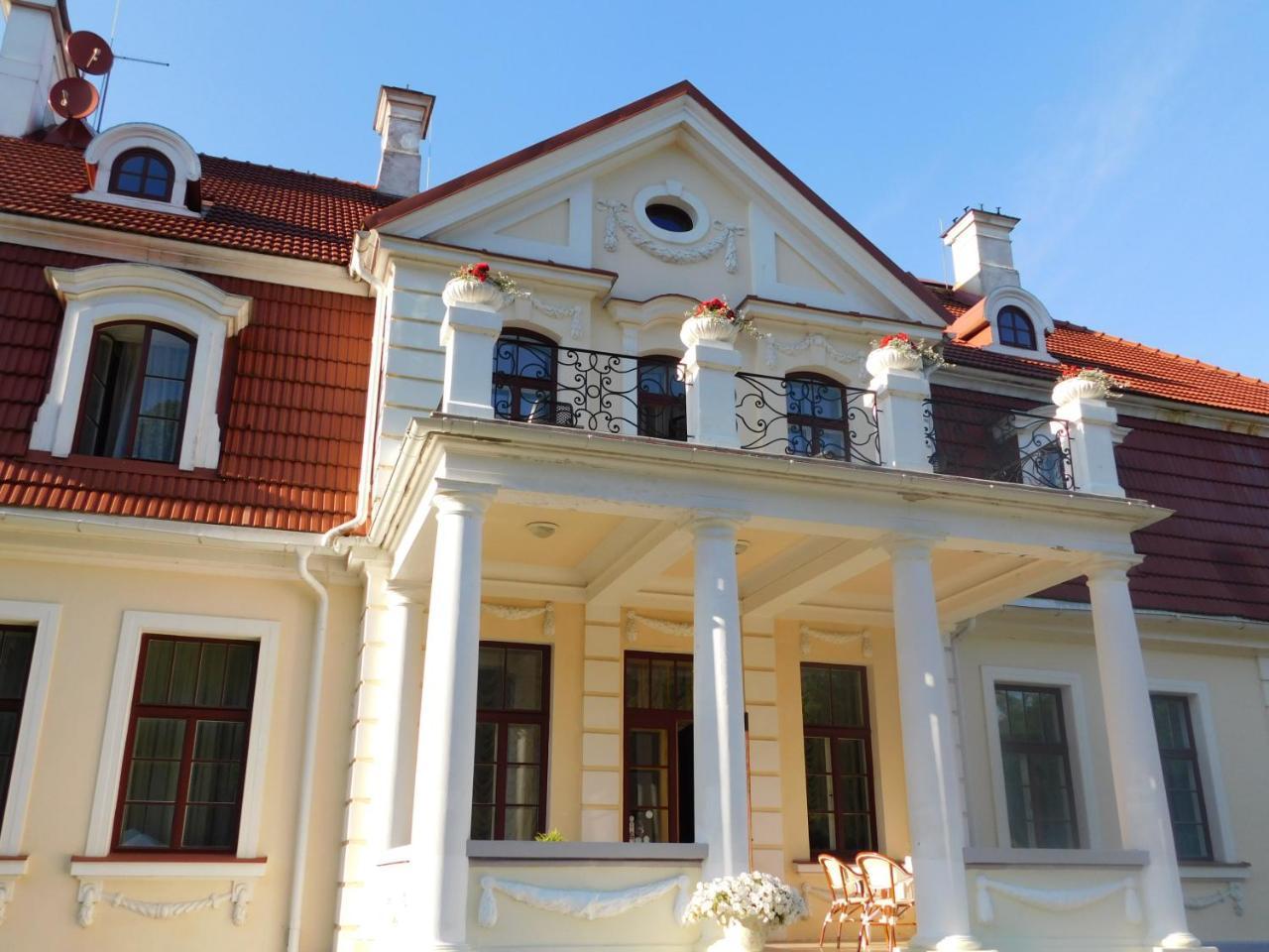 Sventes Muiza Hotel Екстериор снимка